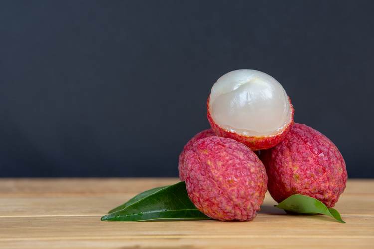 Health Benefits of Summer Fruit: Litchi - NutrioTalk - Blog