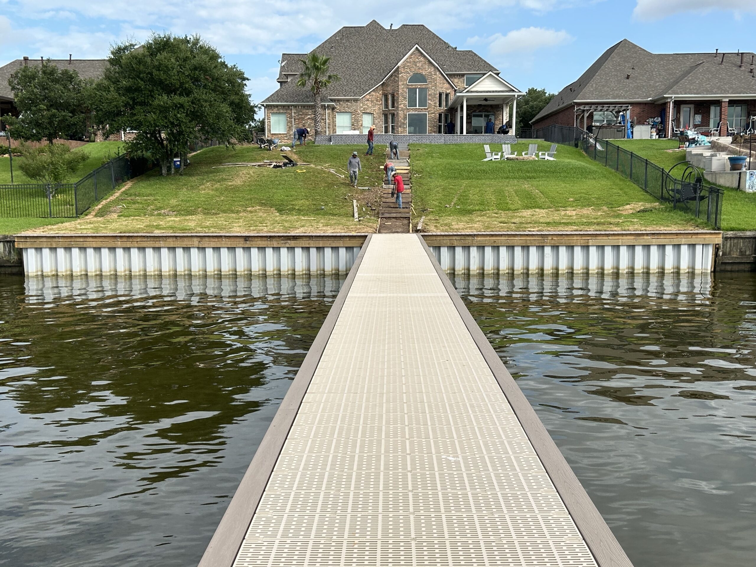 How an Experienced Bulkhead Contractor Prevents Shoreline Erosion |...