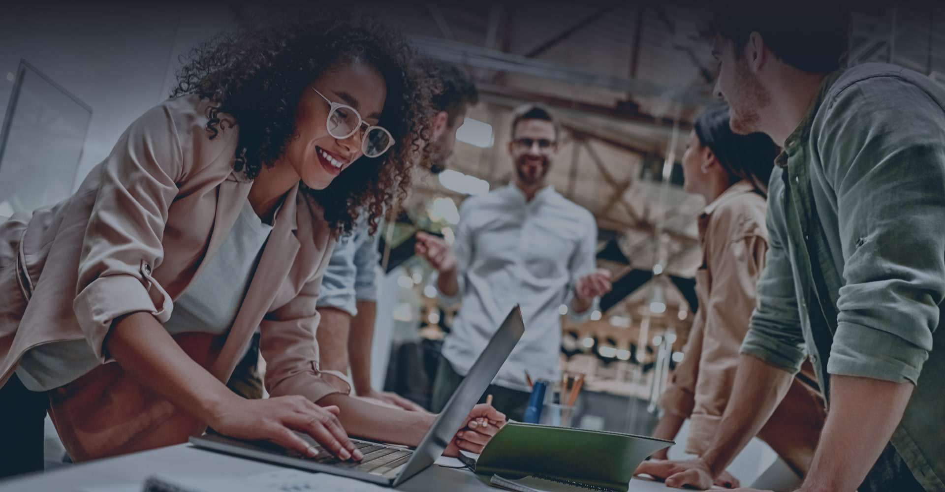 Dynamics 365 Customer Service | Enhance Support with AI