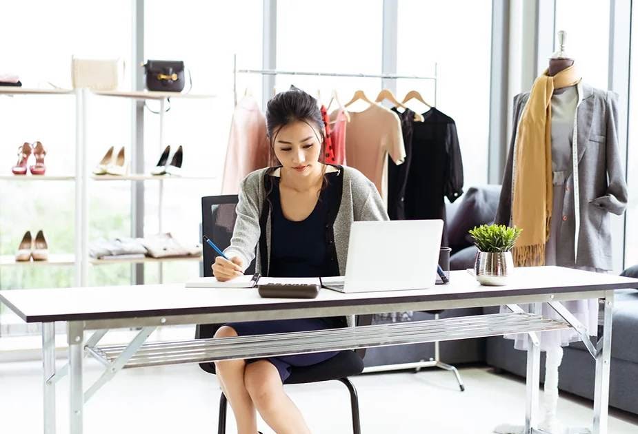 7 Critical Factors That Drive Your Ecommerce Website Design Cost Up (and How to Manage Them)