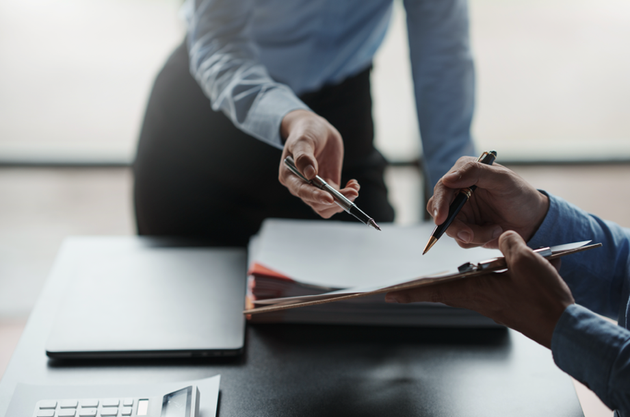 Understanding the Role of A Real Estate Lawyer: Key Responsibilities
