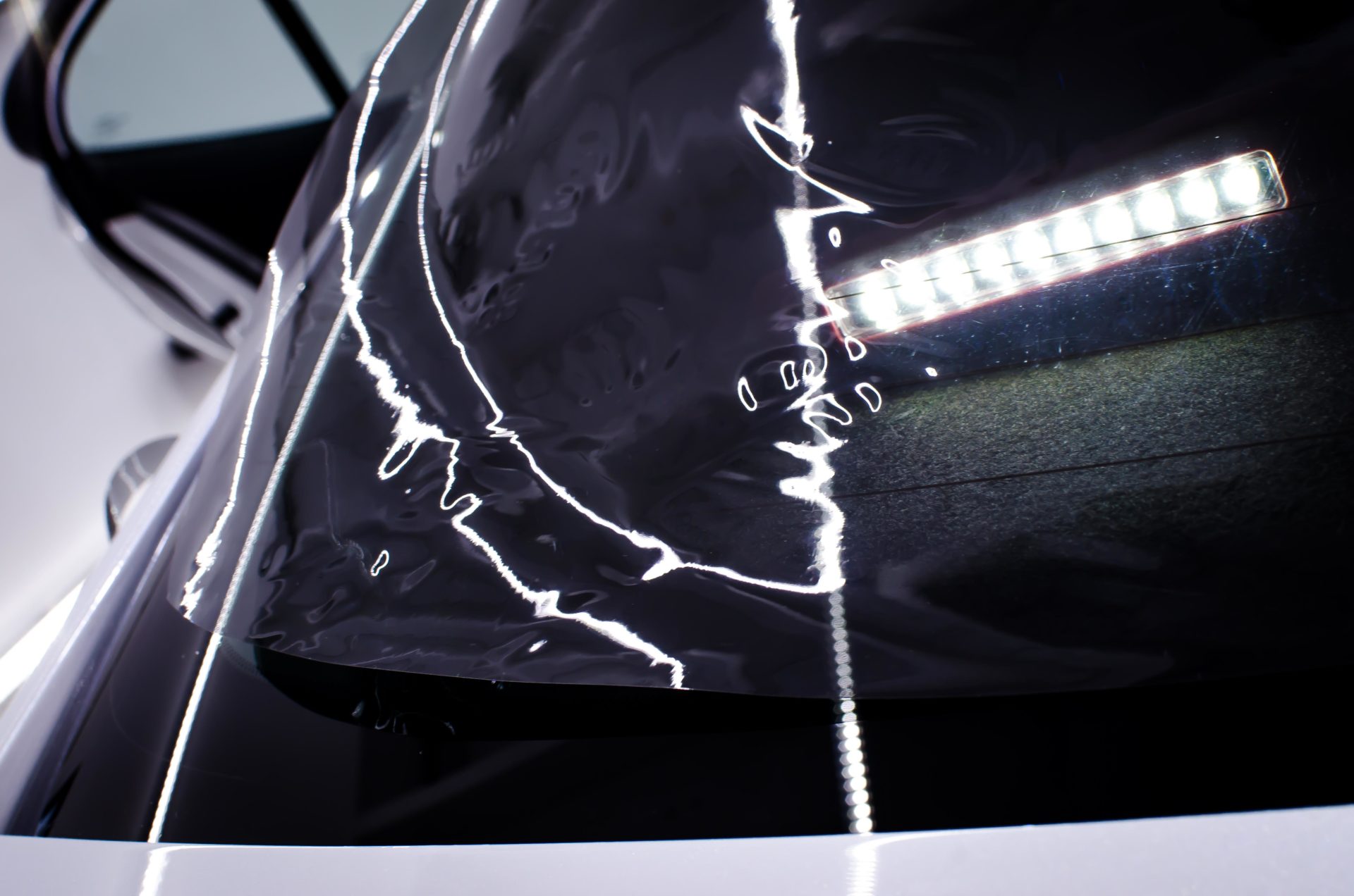 Expert Car Window Tinting in River Oaks | Premium Auto Tinting Service
