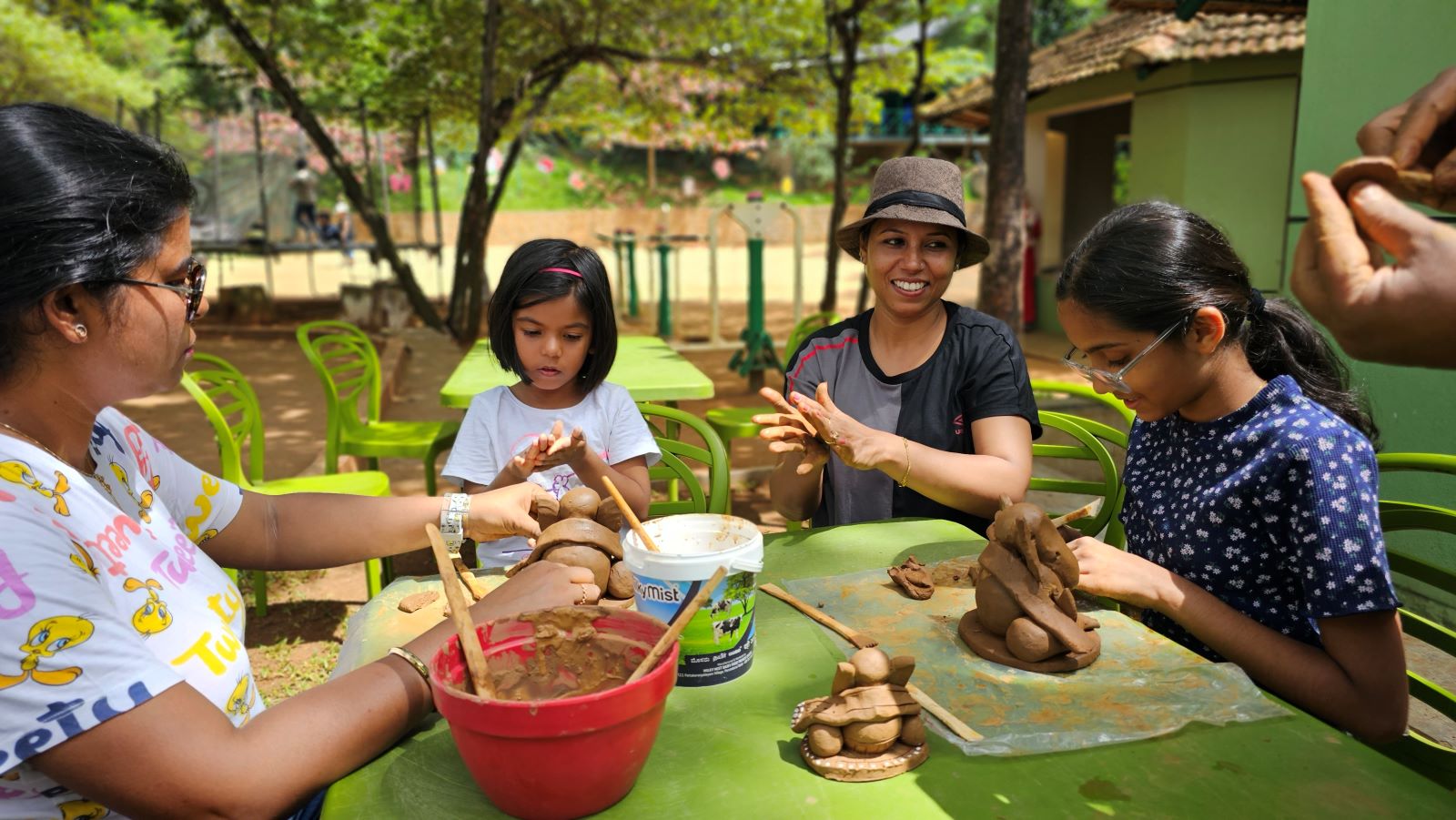 Best Picnic Destinations for Kids: Activities, Safety & Tips - Big Barn