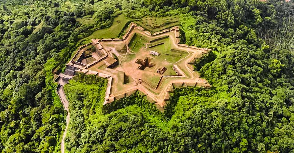 Explore Misty Manjarabad Fort
