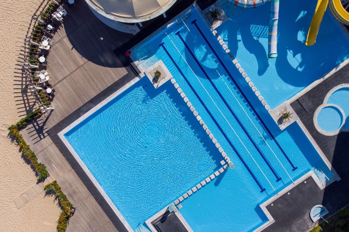 Commercial Pool Construction Guide for St Louis Property Owners