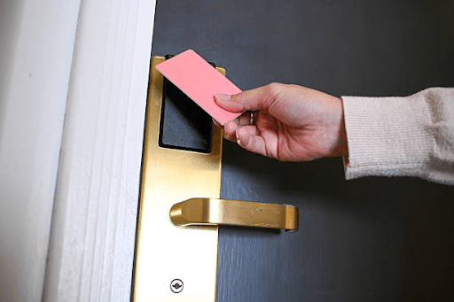 Access Control Card Readers for Multi‑Tenant Security